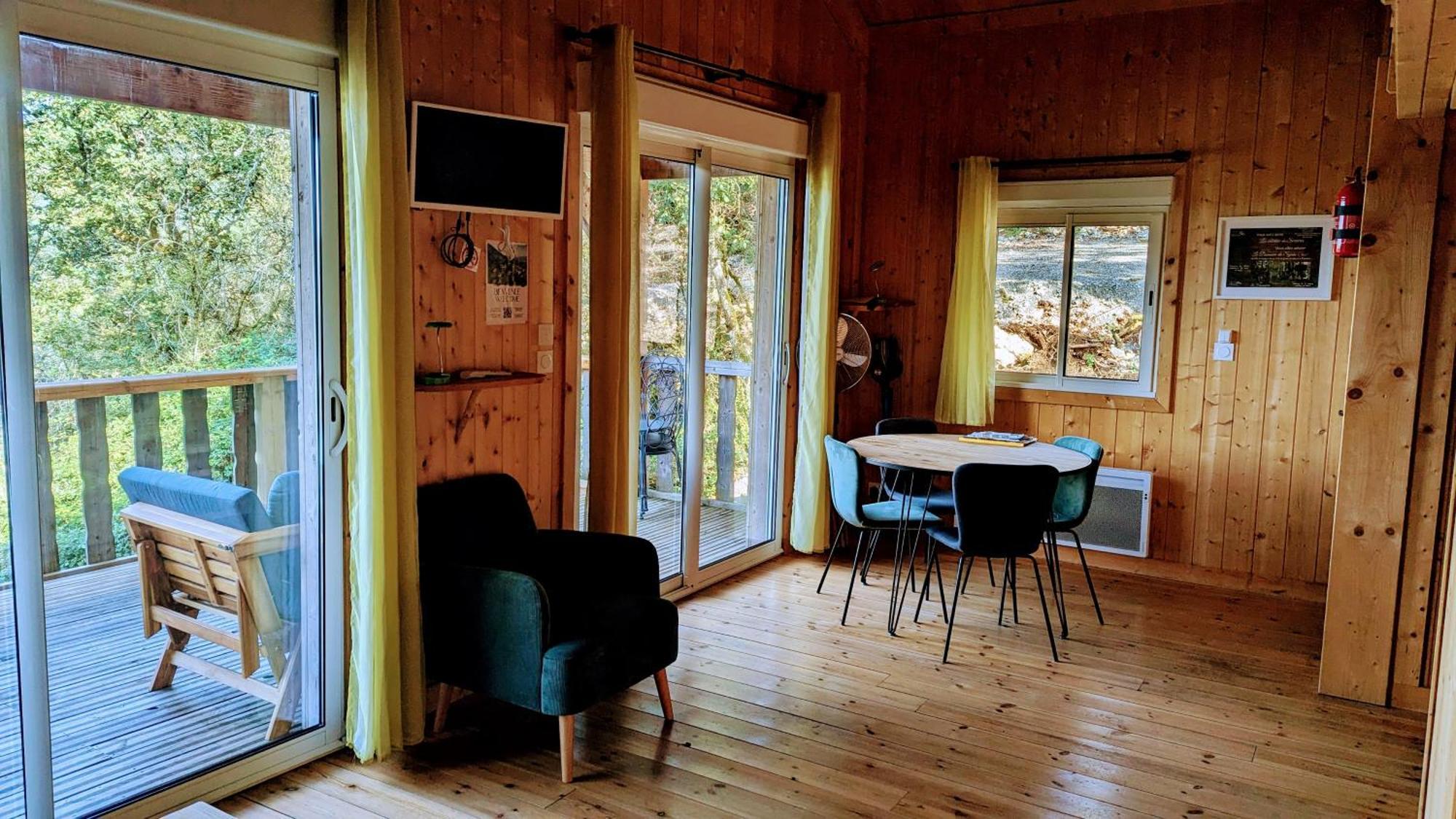 Cabanes Et Lodges Du Belvedere Serrieres-sur-Ain Bagian luar foto