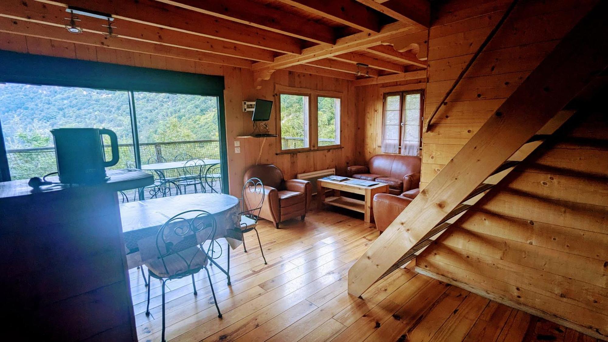 Cabanes Et Lodges Du Belvedere Serrieres-sur-Ain Bagian luar foto