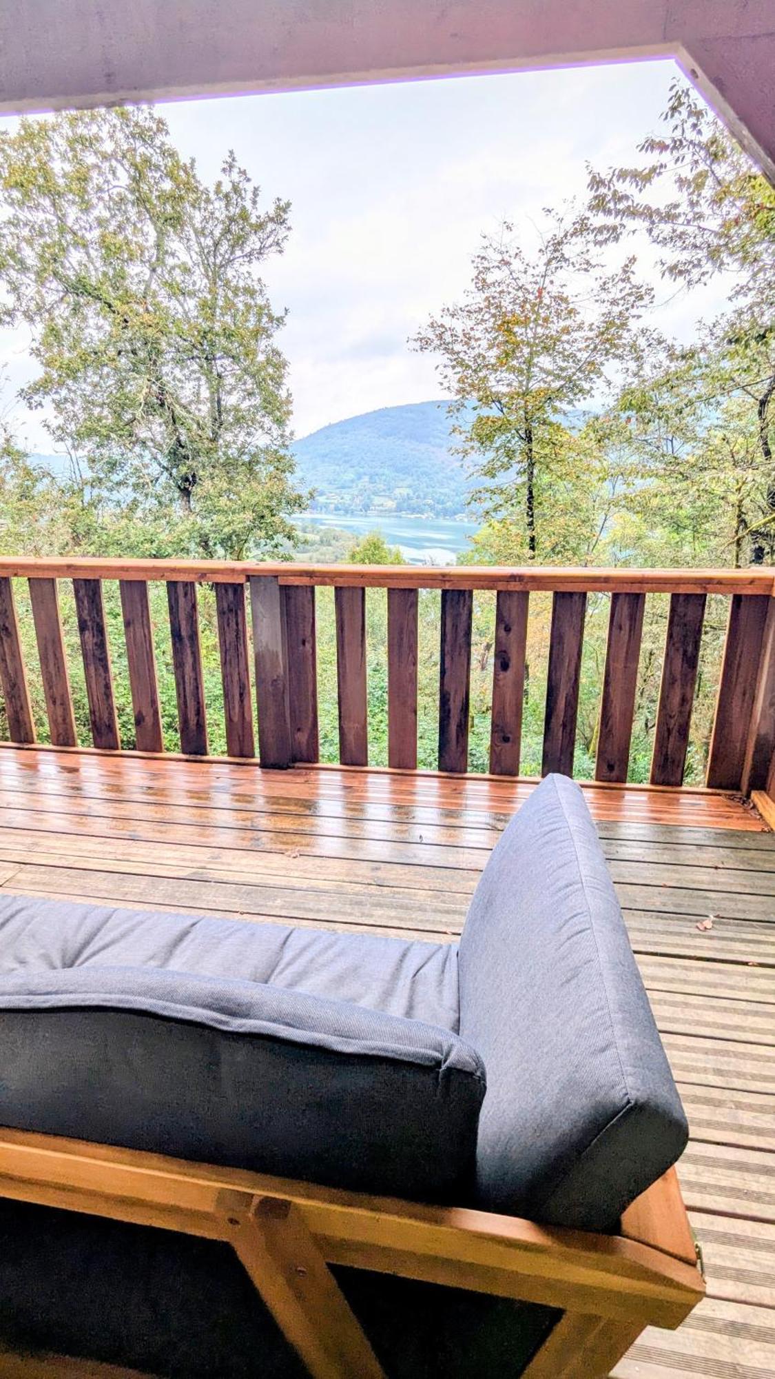 Cabanes Et Lodges Du Belvedere Serrieres-sur-Ain Bagian luar foto