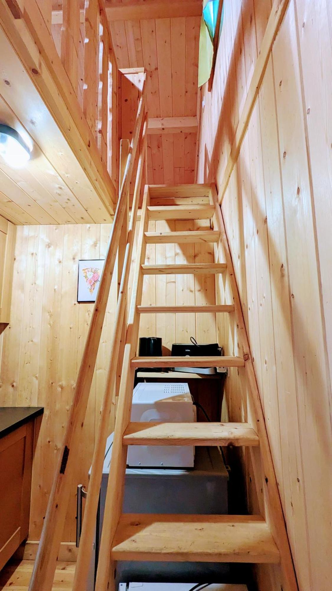 Cabanes Et Lodges Du Belvedere Serrieres-sur-Ain Bagian luar foto