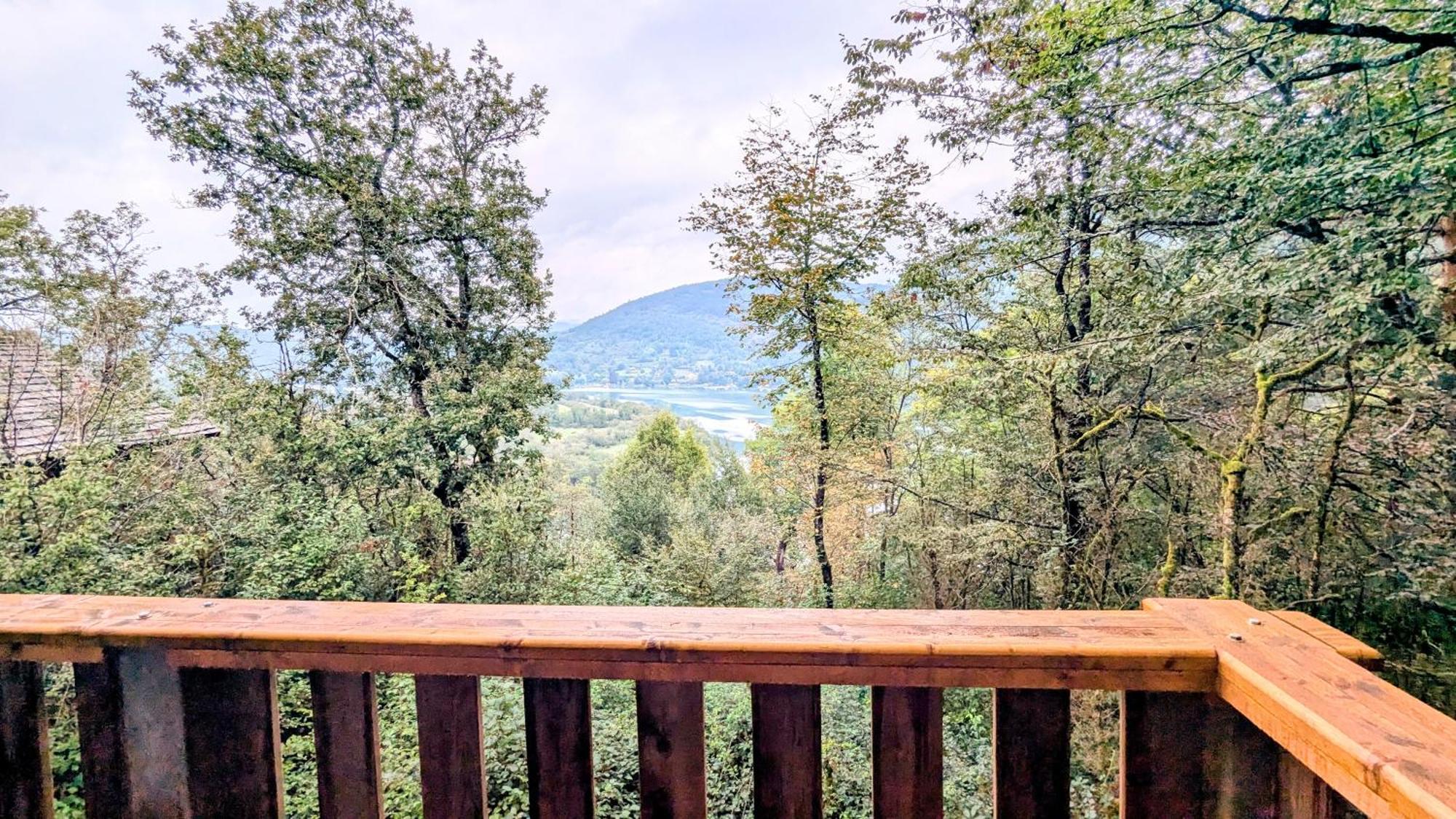 Cabanes Et Lodges Du Belvedere Serrieres-sur-Ain Bagian luar foto