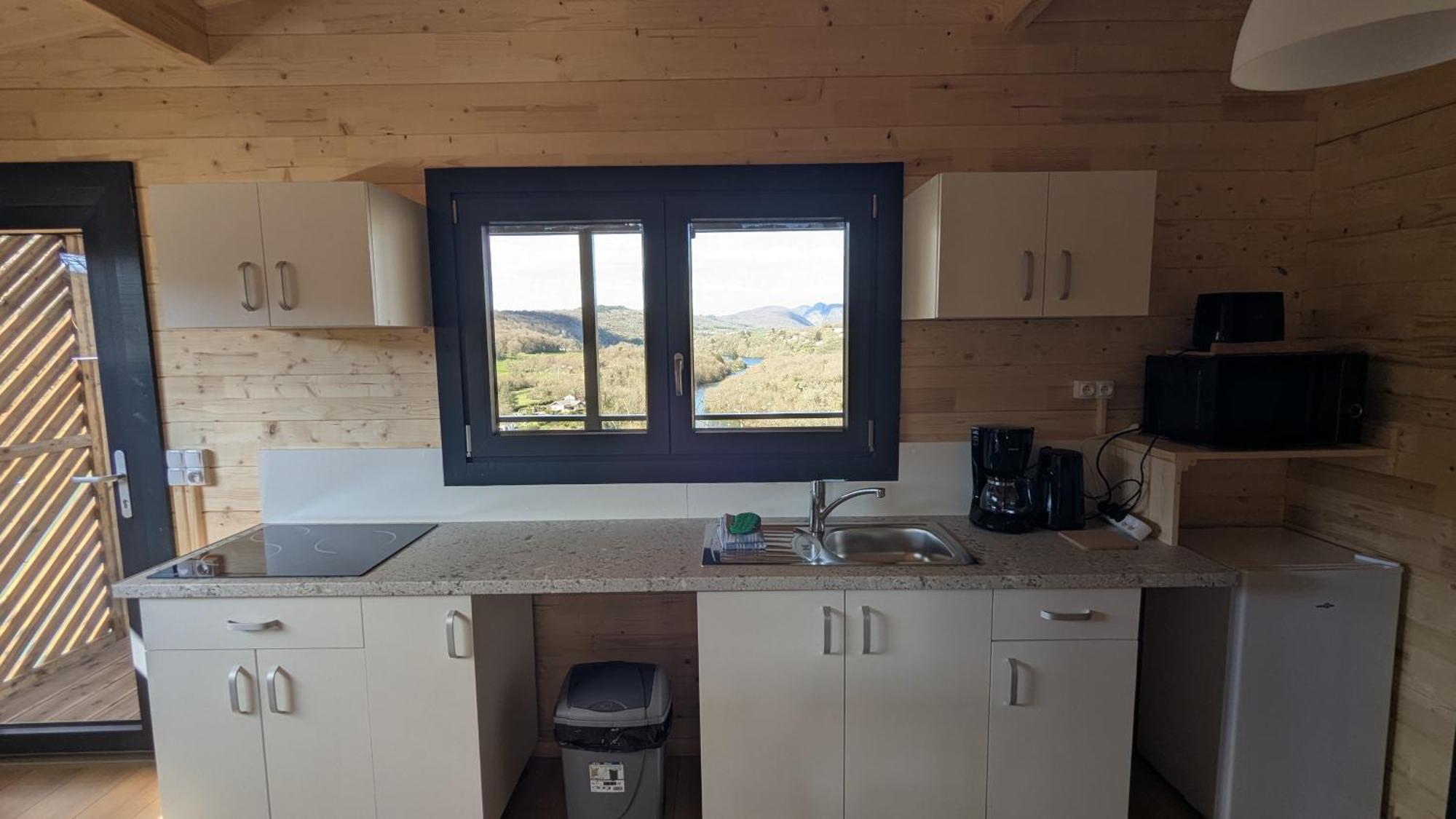 Cabanes Et Lodges Du Belvedere Serrieres-sur-Ain Bagian luar foto